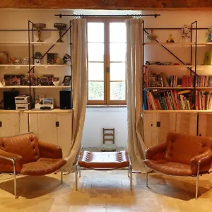 La Maison De Louis Bed & Breakfast